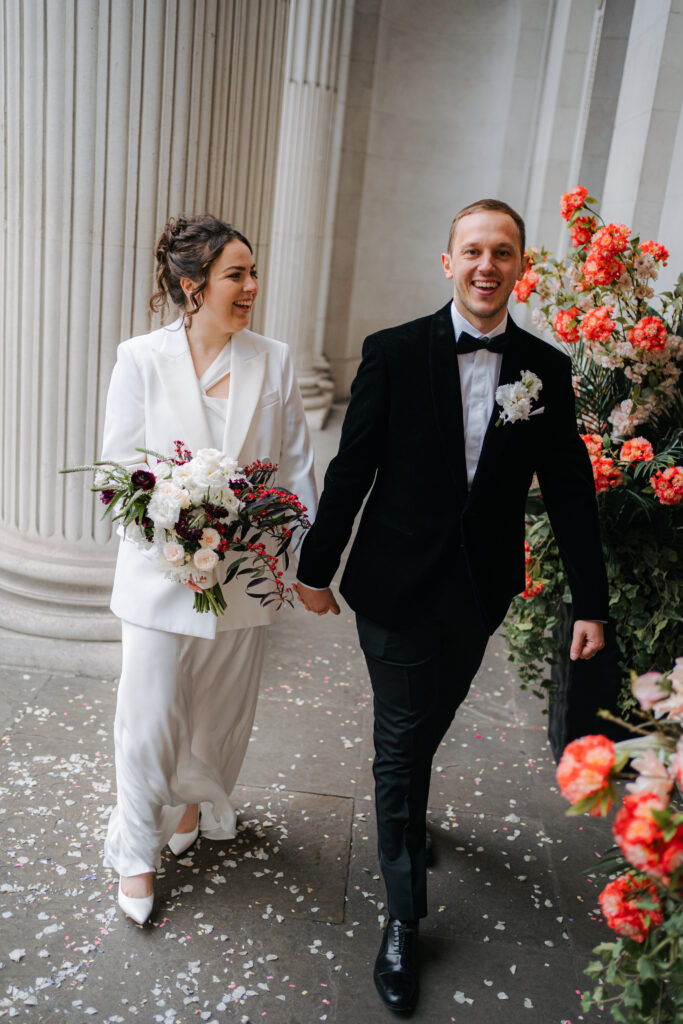 wedding portraits outside old marylebone town hall