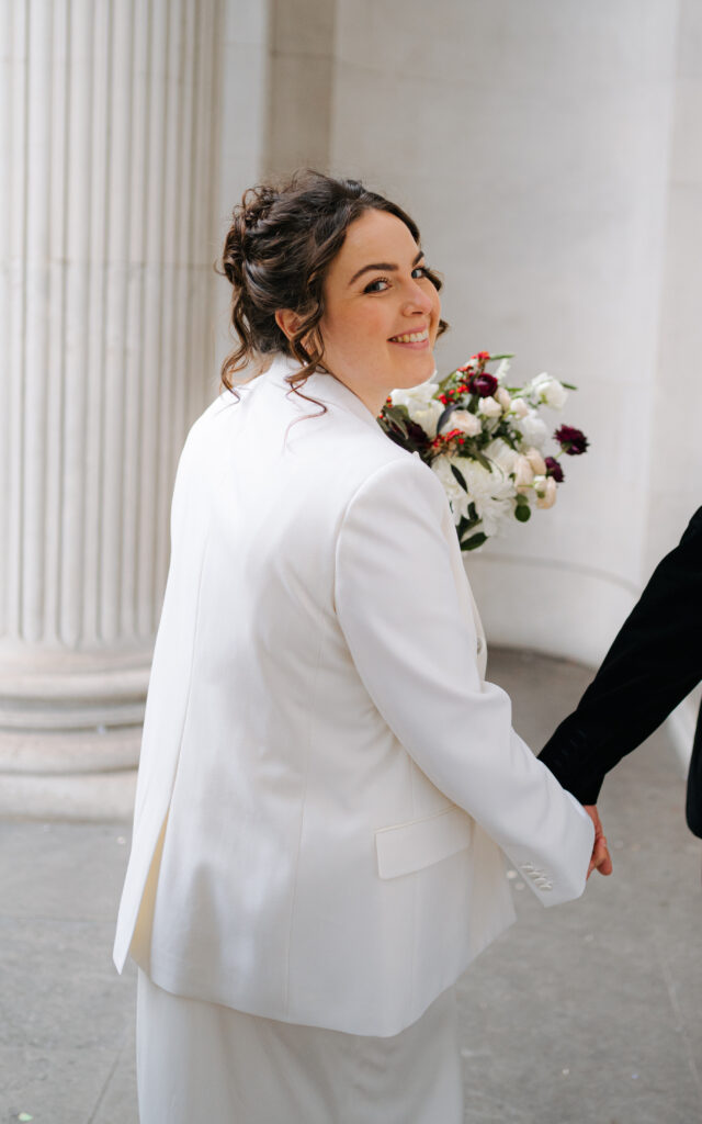 wedding portraits outside old marylebone town hall
