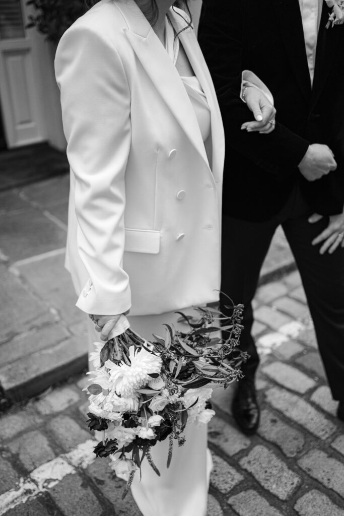 wedding portraits outside salisbury place, behind old marylebone town hall