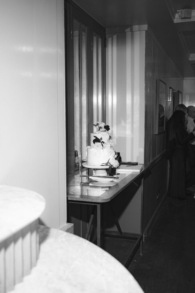 editorial cake shot in the garden room at the italian greyhound