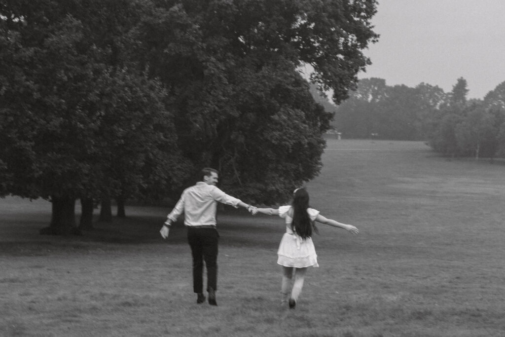 running couple portraits