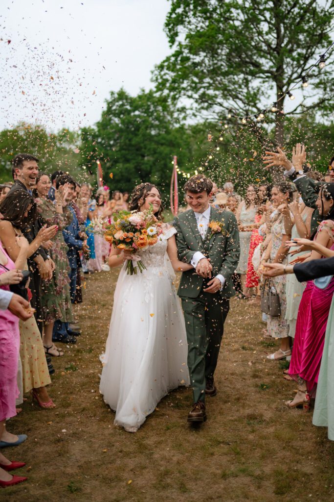 confetti at dibbins wood wedding