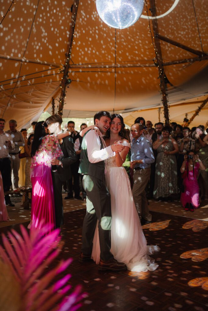 tipi wedding at dibbins wood