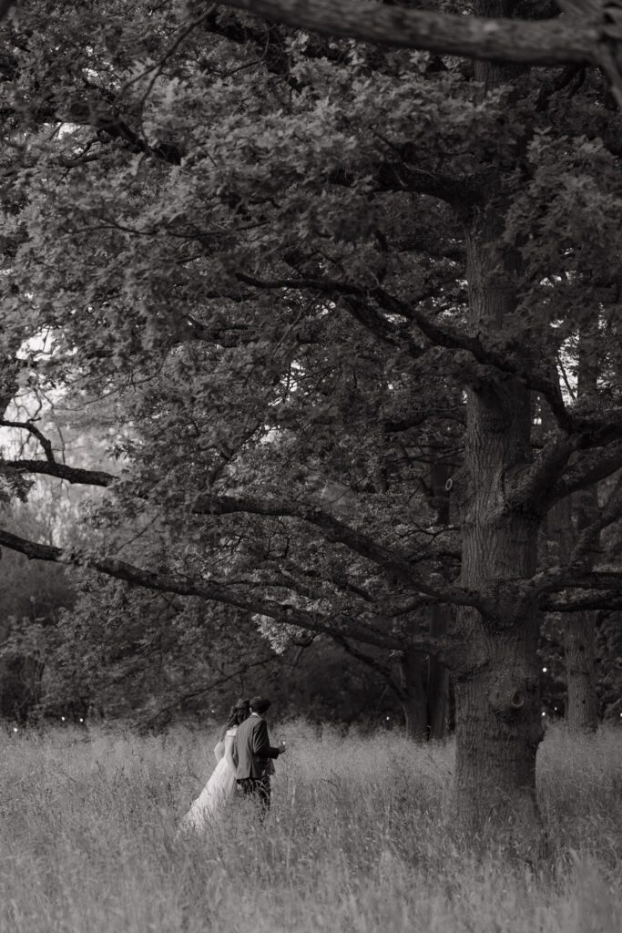 woodland sunset portraits at dibbins wood, deene park