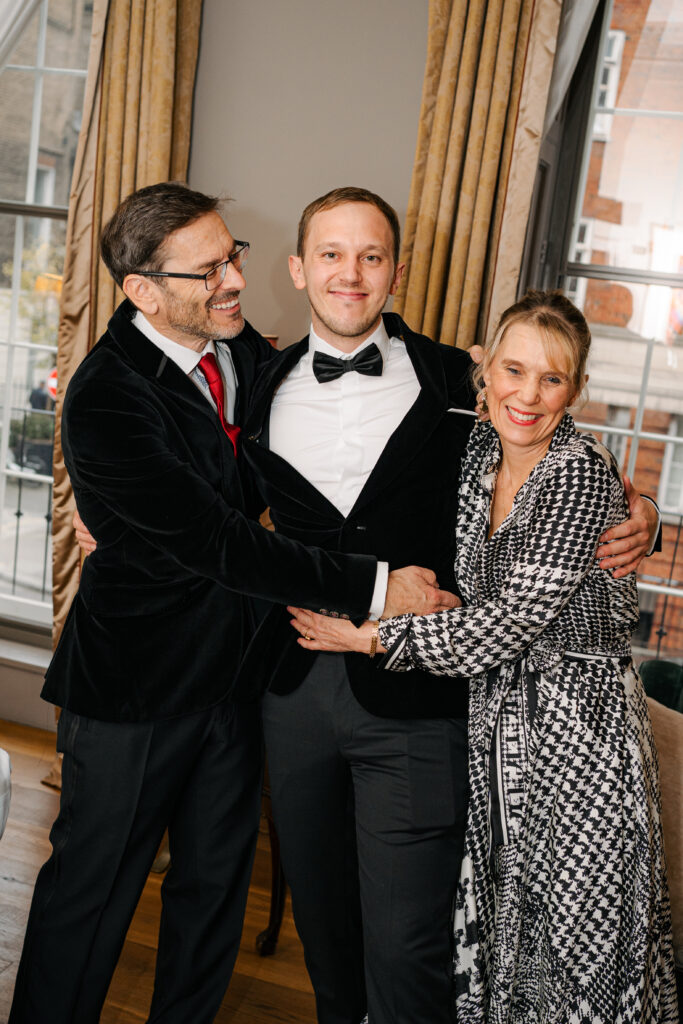 groom with parents